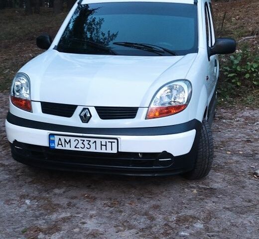 Белый Рено Кенгу пасс., объемом двигателя 1.5 л и пробегом 288 тыс. км за 3500 $, фото 1 на Automoto.ua