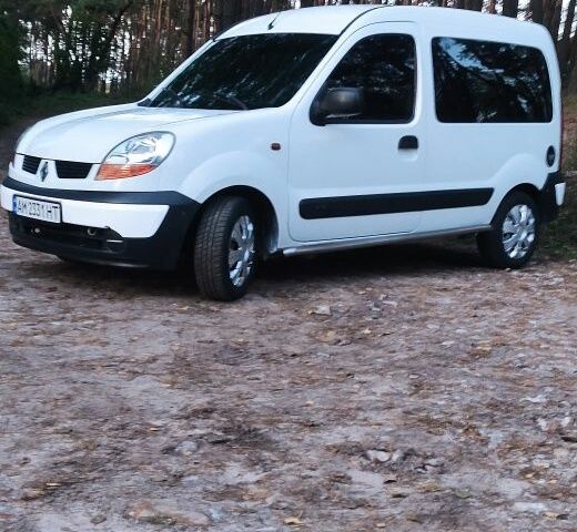 Белый Рено Кенгу пасс., объемом двигателя 1.5 л и пробегом 288 тыс. км за 3500 $, фото 14 на Automoto.ua