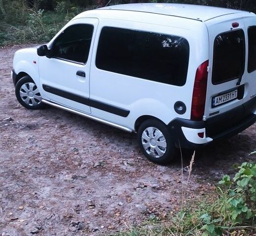 Белый Рено Кенгу пасс., объемом двигателя 1.5 л и пробегом 288 тыс. км за 3500 $, фото 11 на Automoto.ua