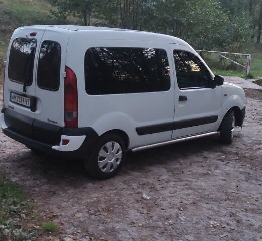 Белый Рено Кенгу пасс., объемом двигателя 1.5 л и пробегом 288 тыс. км за 3500 $, фото 10 на Automoto.ua