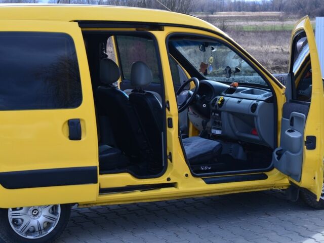 Жовтий Рено Кенгу пас., об'ємом двигуна 0 л та пробігом 262 тис. км за 4000 $, фото 7 на Automoto.ua