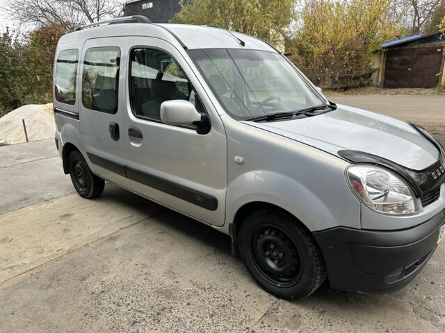 Серый Рено Кенгу пасс., объемом двигателя 1.4 л и пробегом 307 тыс. км за 3999 $, фото 1 на Automoto.ua