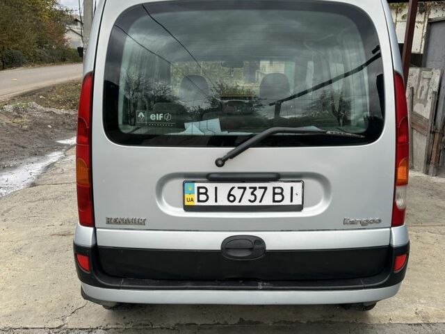 Серый Рено Кенгу пасс., объемом двигателя 1.4 л и пробегом 307 тыс. км за 3999 $, фото 5 на Automoto.ua
