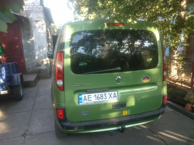 Зеленый Рено Кенгу пасс., объемом двигателя 1.5 л и пробегом 257 тыс. км за 7300 $, фото 2 на Automoto.ua