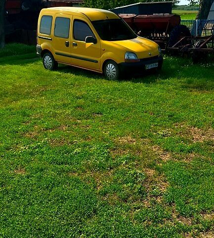 Желтый Рено Кенгу, объемом двигателя 1.9 л и пробегом 300 тыс. км за 2100 $, фото 1 на Automoto.ua