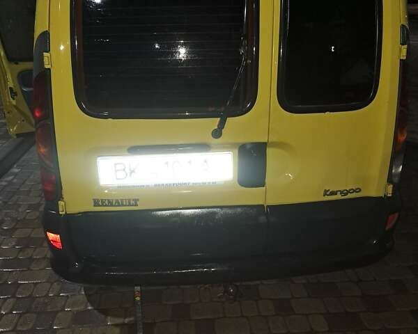 Желтый Рено Кенгу, объемом двигателя 1.9 л и пробегом 222 тыс. км за 1100 $, фото 2 на Automoto.ua