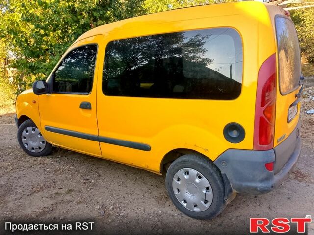 Желтый Рено Кенгу, объемом двигателя 1.9 л и пробегом 220 тыс. км за 2200 $, фото 13 на Automoto.ua