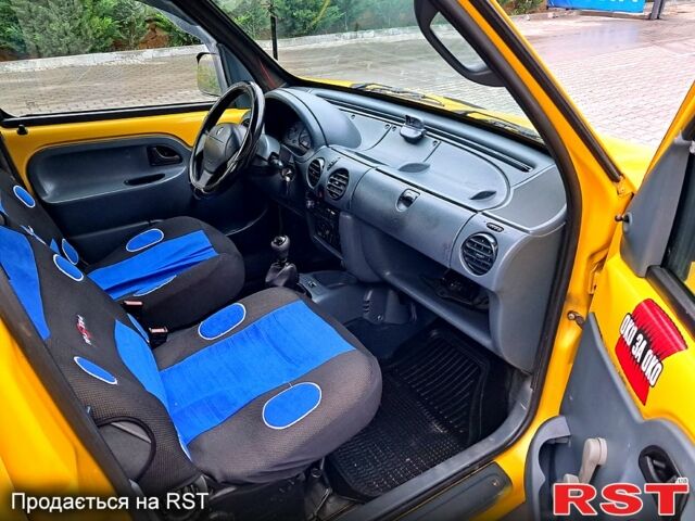 Желтый Рено Кенгу, объемом двигателя 1.9 л и пробегом 350 тыс. км за 2800 $, фото 11 на Automoto.ua