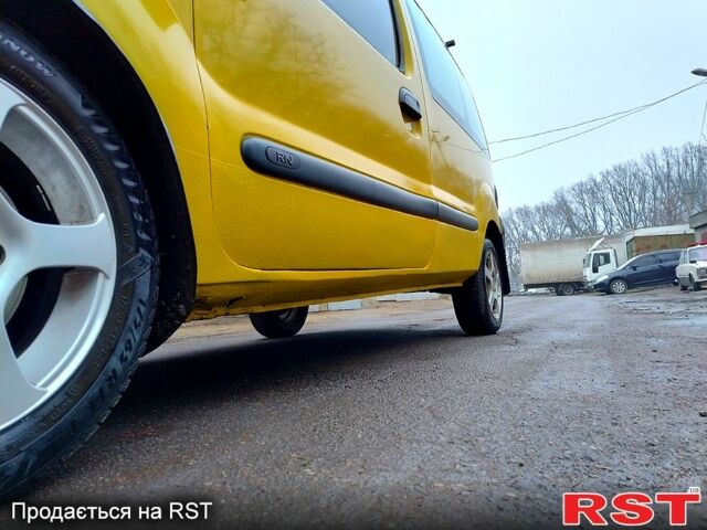 Жовтий Рено Кєнгу, об'ємом двигуна 1.9 л та пробігом 0 тис. км за 3900 $, фото 6 на Automoto.ua