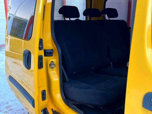 Жовтий Рено Кєнгу, об'ємом двигуна 1.9 л та пробігом 0 тис. км за 2350 $, фото 8 на Automoto.ua