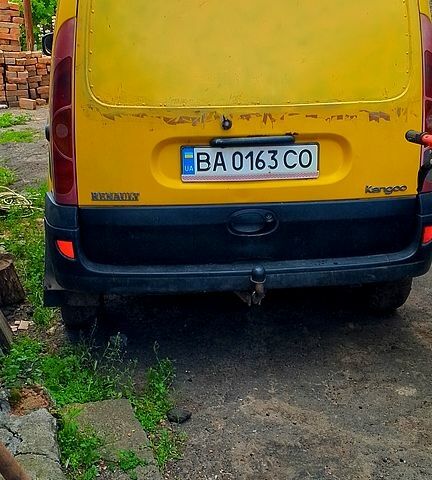 Желтый Рено Кенгу, объемом двигателя 1.9 л и пробегом 302 тыс. км за 1160 $, фото 3 на Automoto.ua