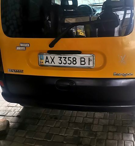 Желтый Рено Кенгу, объемом двигателя 1.9 л и пробегом 0 тыс. км за 3000 $, фото 4 на Automoto.ua