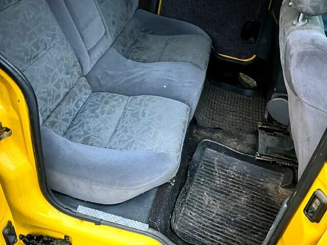 Жовтий Рено Кєнгу, об'ємом двигуна 1.9 л та пробігом 230 тис. км за 2400 $, фото 7 на Automoto.ua