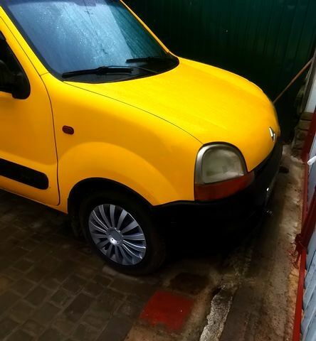 Желтый Рено Кенгу, объемом двигателя 1.9 л и пробегом 0 тыс. км за 3000 $, фото 2 на Automoto.ua