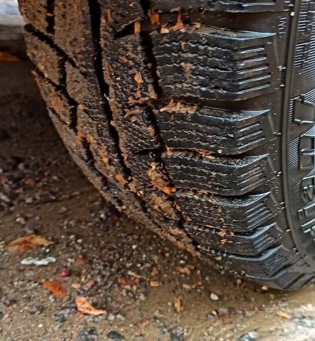 Желтый Рено Кенгу, объемом двигателя 1.5 л и пробегом 350 тыс. км за 3000 $, фото 10 на Automoto.ua