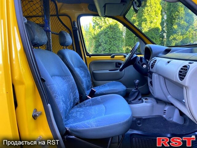 Желтый Рено Кенгу, объемом двигателя 1.5 л и пробегом 205 тыс. км за 2300 $, фото 7 на Automoto.ua