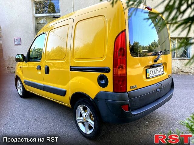 Желтый Рено Кенгу, объемом двигателя 1.5 л и пробегом 205 тыс. км за 2300 $, фото 4 на Automoto.ua