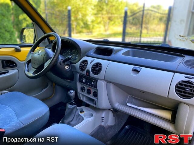 Желтый Рено Кенгу, объемом двигателя 1.5 л и пробегом 205 тыс. км за 2300 $, фото 8 на Automoto.ua