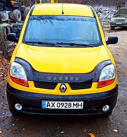 Желтый Рено Кенгу, объемом двигателя 1.5 л и пробегом 350 тыс. км за 3000 $, фото 8 на Automoto.ua