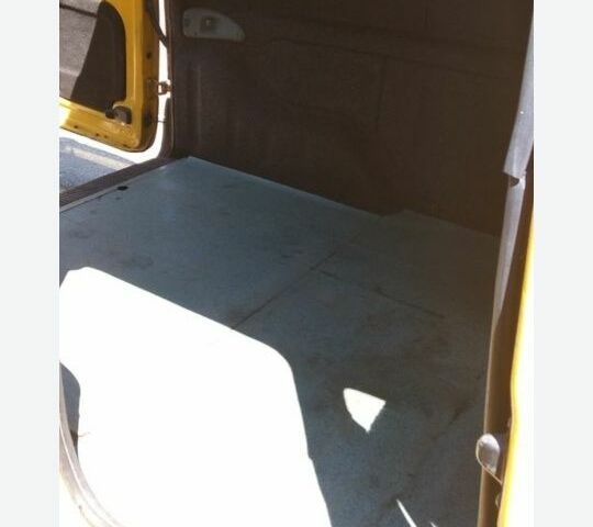 Желтый Рено Кенгу, объемом двигателя 1.5 л и пробегом 320 тыс. км за 2800 $, фото 6 на Automoto.ua