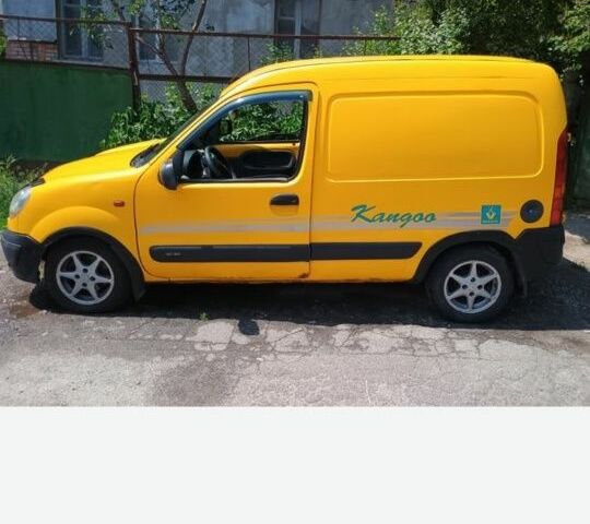 Желтый Рено Кенгу, объемом двигателя 1.5 л и пробегом 320 тыс. км за 2800 $, фото 3 на Automoto.ua