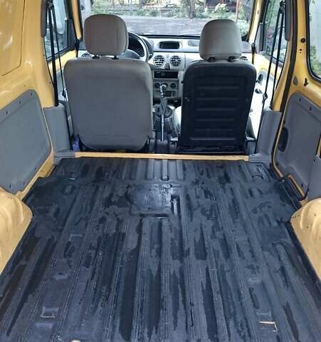 Желтый Рено Кенгу, объемом двигателя 1.5 л и пробегом 286 тыс. км за 2800 $, фото 10 на Automoto.ua