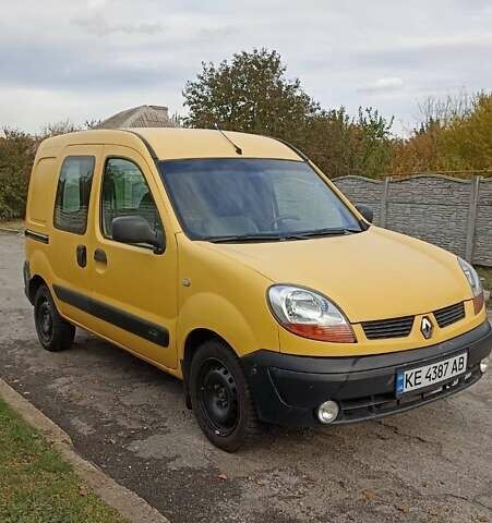 Желтый Рено Кенгу, объемом двигателя 1.5 л и пробегом 286 тыс. км за 2800 $, фото 1 на Automoto.ua