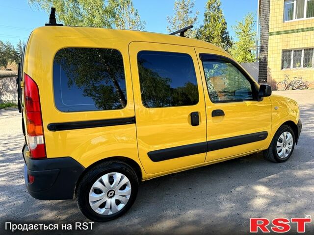 Желтый Рено Кенгу, объемом двигателя 1.5 л и пробегом 220 тыс. км за 4400 $, фото 4 на Automoto.ua