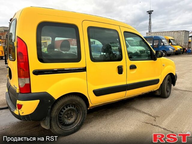 Желтый Рено Кенгу, объемом двигателя 1.5 л и пробегом 220 тыс. км за 4000 $, фото 4 на Automoto.ua