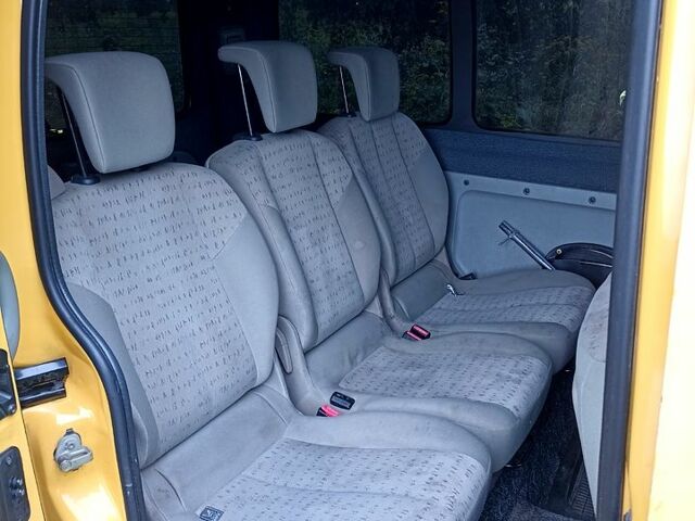 Жовтий Рено Кєнгу, об'ємом двигуна 1.5 л та пробігом 210 тис. км за 2000 $, фото 6 на Automoto.ua