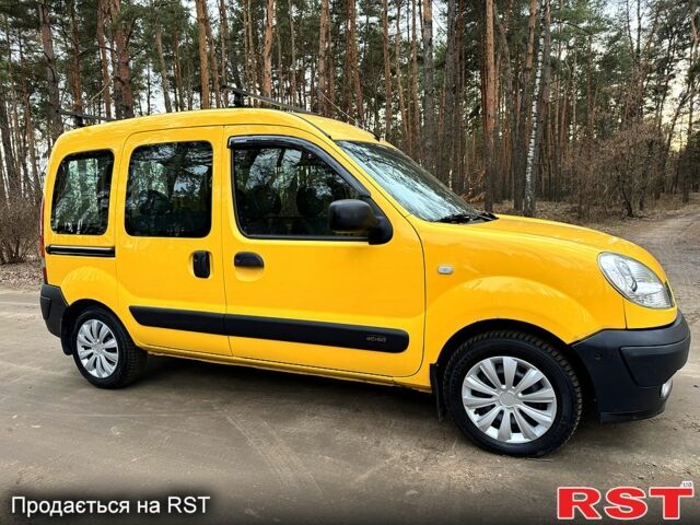 Желтый Рено Кенгу, объемом двигателя 1.5 л и пробегом 230 тыс. км за 4500 $, фото 1 на Automoto.ua