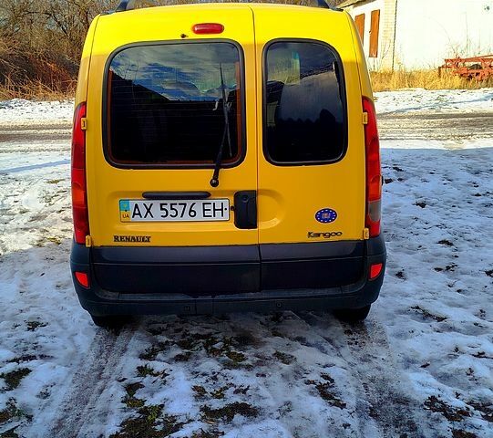 Желтый Рено Кенгу, объемом двигателя 15 л и пробегом 152 тыс. км за 4999 $, фото 8 на Automoto.ua