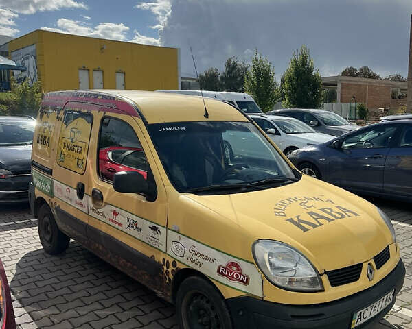 Желтый Рено Кенгу, объемом двигателя 1.46 л и пробегом 337 тыс. км за 2400 $, фото 3 на Automoto.ua