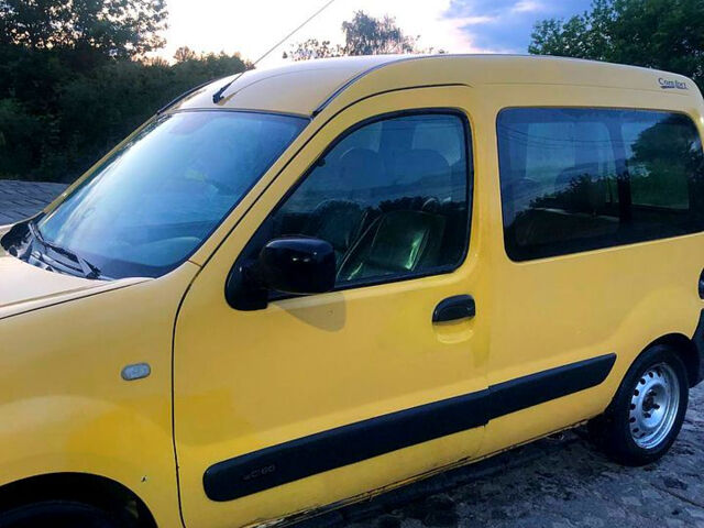 Желтый Рено Кенгу, объемом двигателя 1.5 л и пробегом 181 тыс. км за 3500 $, фото 3 на Automoto.ua