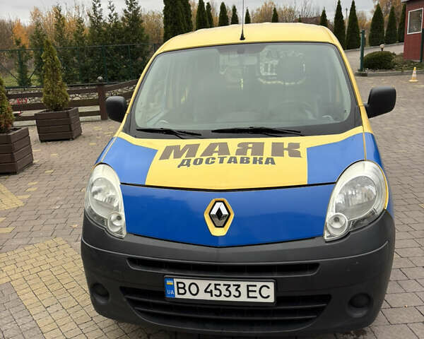 Желтый Рено Кенгу, объемом двигателя 1.46 л и пробегом 233 тыс. км за 3800 $, фото 2 на Automoto.ua