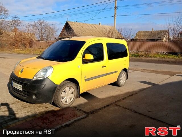 Жовтий Рено Кєнгу, об'ємом двигуна 0 л та пробігом 0 тис. км за 4300 $, фото 1 на Automoto.ua
