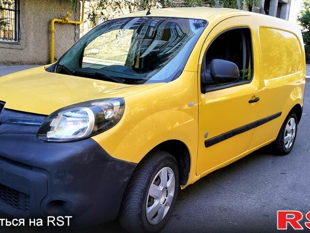 Желтый Рено Кенгу, объемом двигателя 0 л и пробегом 120 тыс. км за 5300 $, фото 4 на Automoto.ua
