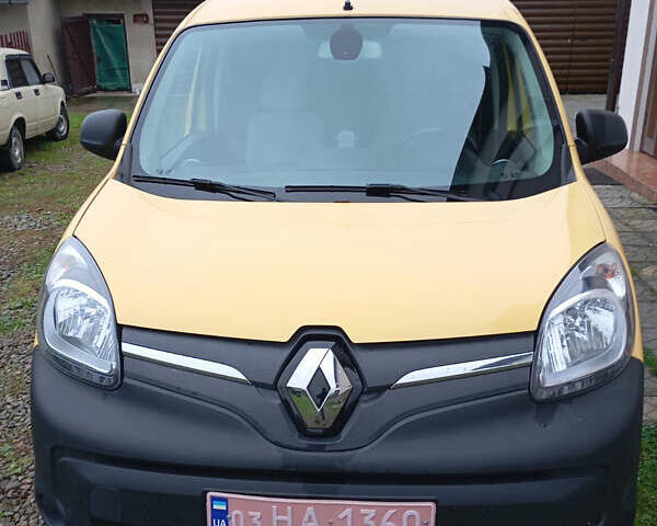 Желтый Рено Кенгу, объемом двигателя 0 л и пробегом 99 тыс. км за 8900 $, фото 2 на Automoto.ua