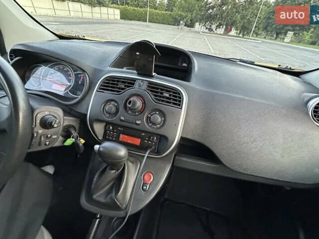 Желтый Рено Кенгу, объемом двигателя 0 л и пробегом 99 тыс. км за 8900 $, фото 10 на Automoto.ua