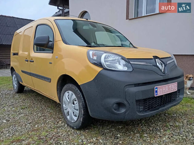 Желтый Рено Кенгу, объемом двигателя 0 л и пробегом 99 тыс. км за 8900 $, фото 36 на Automoto.ua