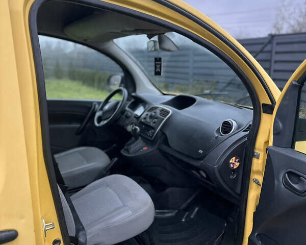 Жовтий Рено Кєнгу, об'ємом двигуна 0 л та пробігом 88 тис. км за 8550 $, фото 6 на Automoto.ua