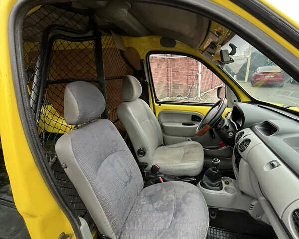 Желтый Рено Кенгу, объемом двигателя 1.87 л и пробегом 403 тыс. км за 3000 $, фото 15 на Automoto.ua