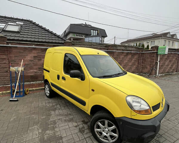 Желтый Рено Кенгу, объемом двигателя 1.87 л и пробегом 403 тыс. км за 3000 $, фото 2 на Automoto.ua