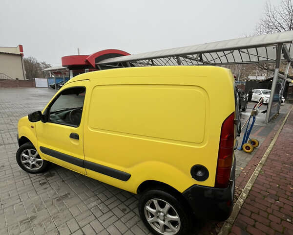 Желтый Рено Кенгу, объемом двигателя 1.87 л и пробегом 403 тыс. км за 3000 $, фото 5 на Automoto.ua