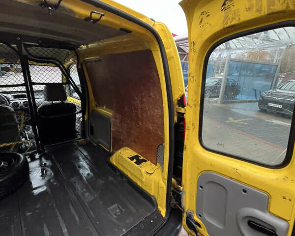 Желтый Рено Кенгу, объемом двигателя 1.87 л и пробегом 403 тыс. км за 3000 $, фото 11 на Automoto.ua