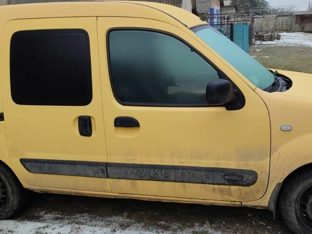 Желтый Рено Кенгу, объемом двигателя 1.5 л и пробегом 204 тыс. км за 4500 $, фото 1 на Automoto.ua