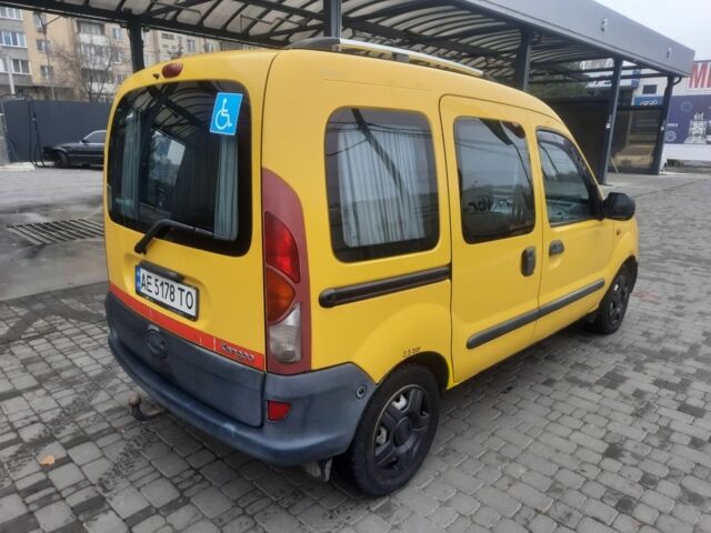 Желтый Рено Кенгу, объемом двигателя 1.9 л и пробегом 216 тыс. км за 3250 $, фото 11 на Automoto.ua