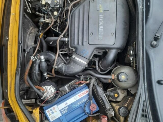 Желтый Рено Кенгу, объемом двигателя 1.9 л и пробегом 216 тыс. км за 3250 $, фото 23 на Automoto.ua