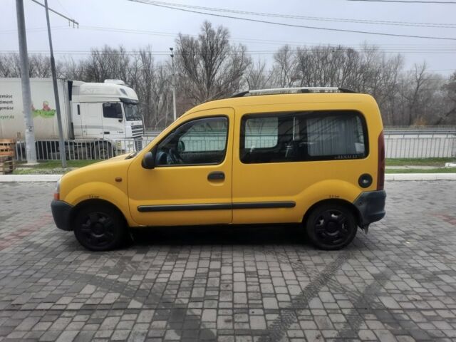 Желтый Рено Кенгу, объемом двигателя 1.9 л и пробегом 216 тыс. км за 3250 $, фото 8 на Automoto.ua