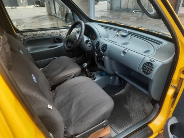 Желтый Рено Кенгу, объемом двигателя 1.9 л и пробегом 216 тыс. км за 3250 $, фото 18 на Automoto.ua